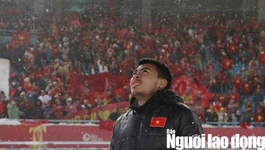 Khoảnh khắc U23 Việt Nam òa khóc sau bàn thua phút 119 - Ảnh 11.