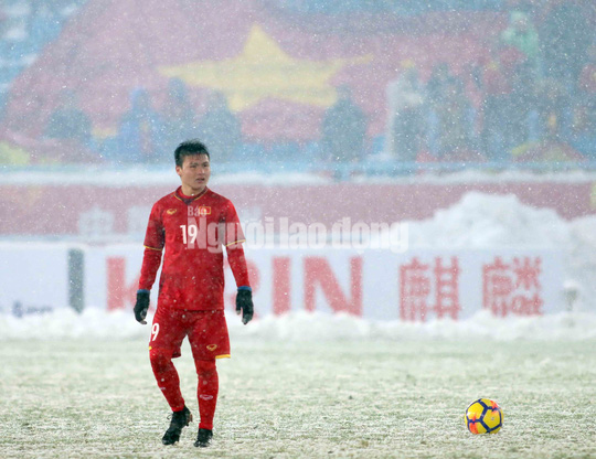 Khoảnh khắc U23 Việt Nam òa khóc sau bàn thua phút 119 - Ảnh 1.
