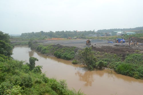 Sở TN-MT tỉnh Đồng Nai kêu cứu cho sông Buông - Ảnh 2.