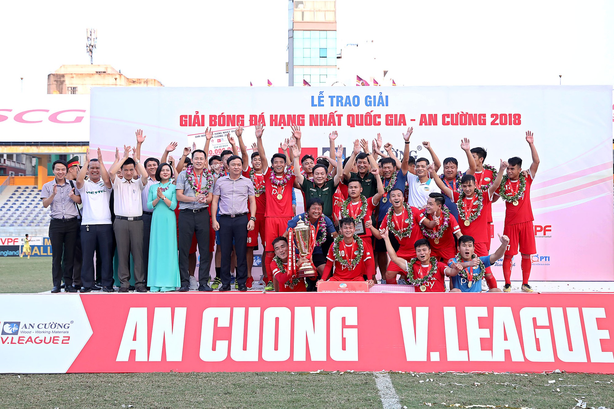 Viettel chính thức lên V-League, CAND rớt xuống Giải Hạng nhì - Ảnh 3.