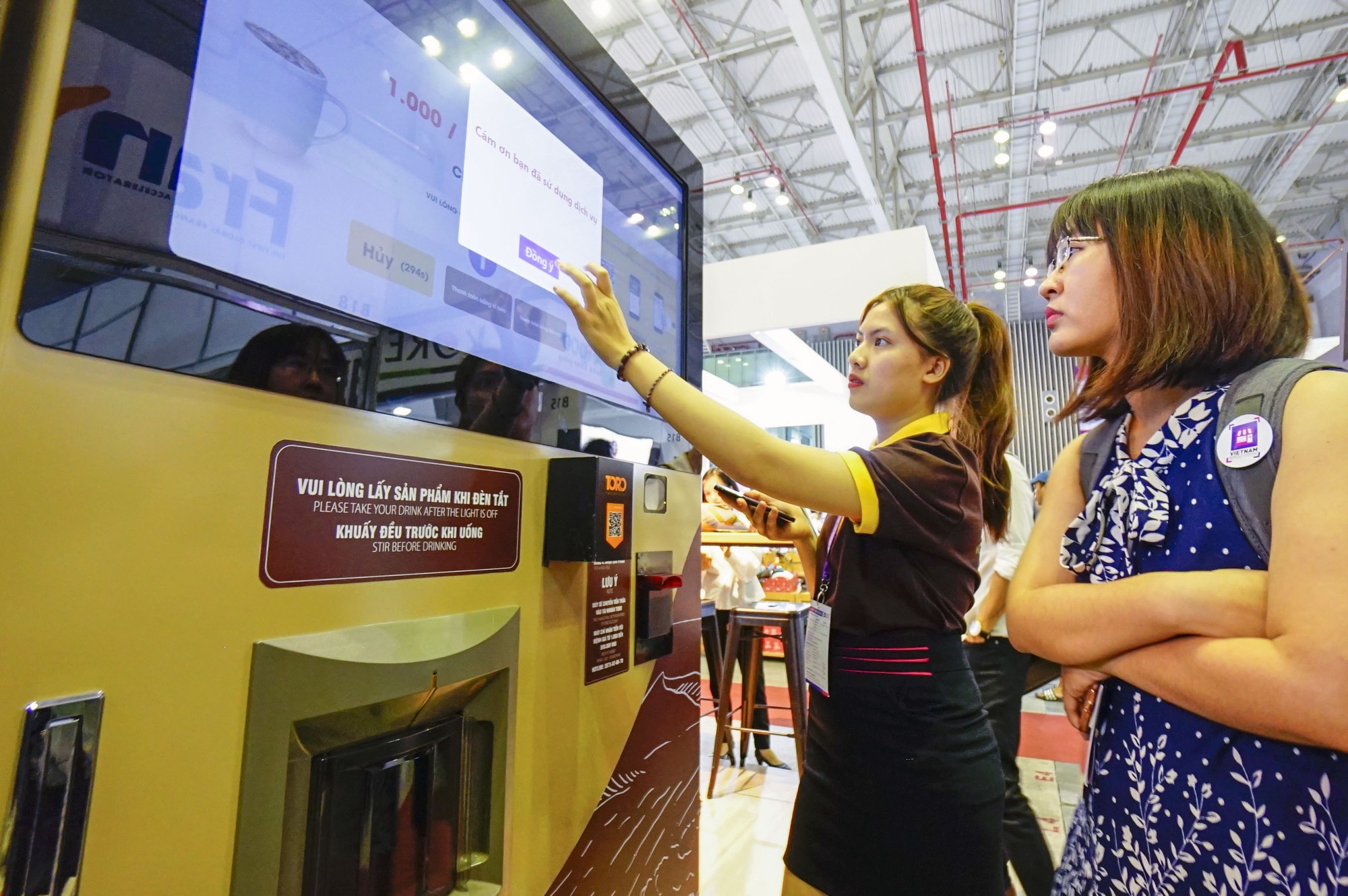 Máy bán cà phê rang xay tự động đầu tiên tại Việt Nam - Ảnh 6.