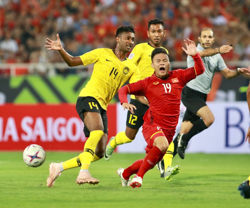 Clip Việt Nam - Malaysia 2-0: Chiến công trọn vẹn cho chủ nhà - Ảnh 6.
