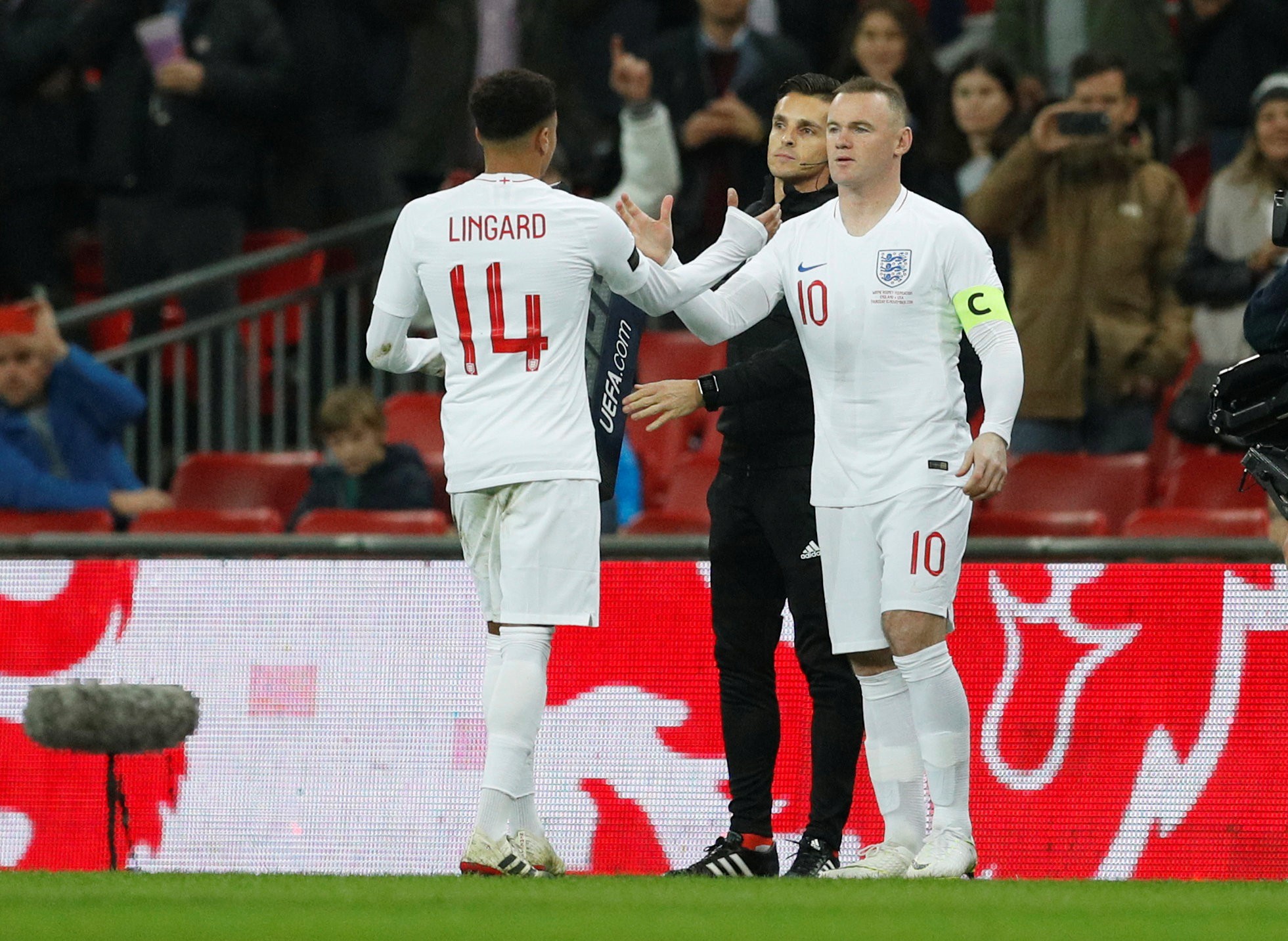 Rooney đá trận giã từ, tuyển Anh nhẹ nhàng thắng Mỹ - Ảnh 7.