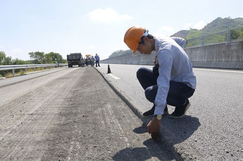 Thứ trưởng Bộ GTVT nói về nghi vấn bán thầu cao tốc Đà Nẵng - Quảng Ngãi - Ảnh 2.