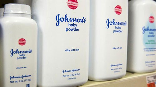 Bóng ma amiăng ám Johnson & Johnson - Ảnh 1.