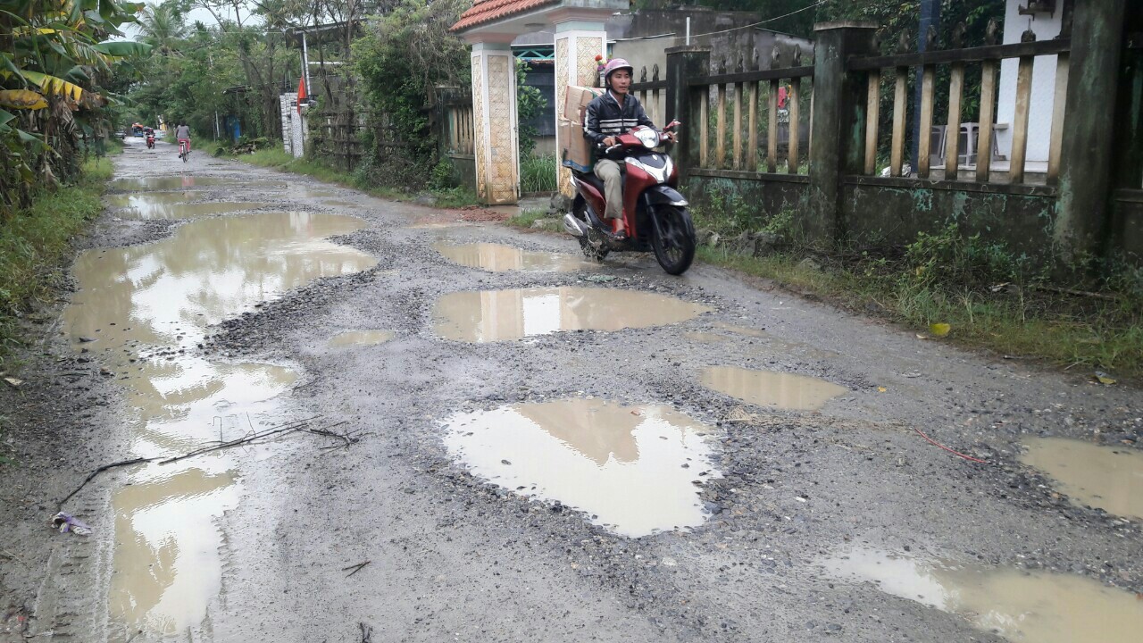 Đà Nẵng: Ám ảnh với 22 km đường ĐT 601 biến thành ao sau mưa lớn - Ảnh 19.