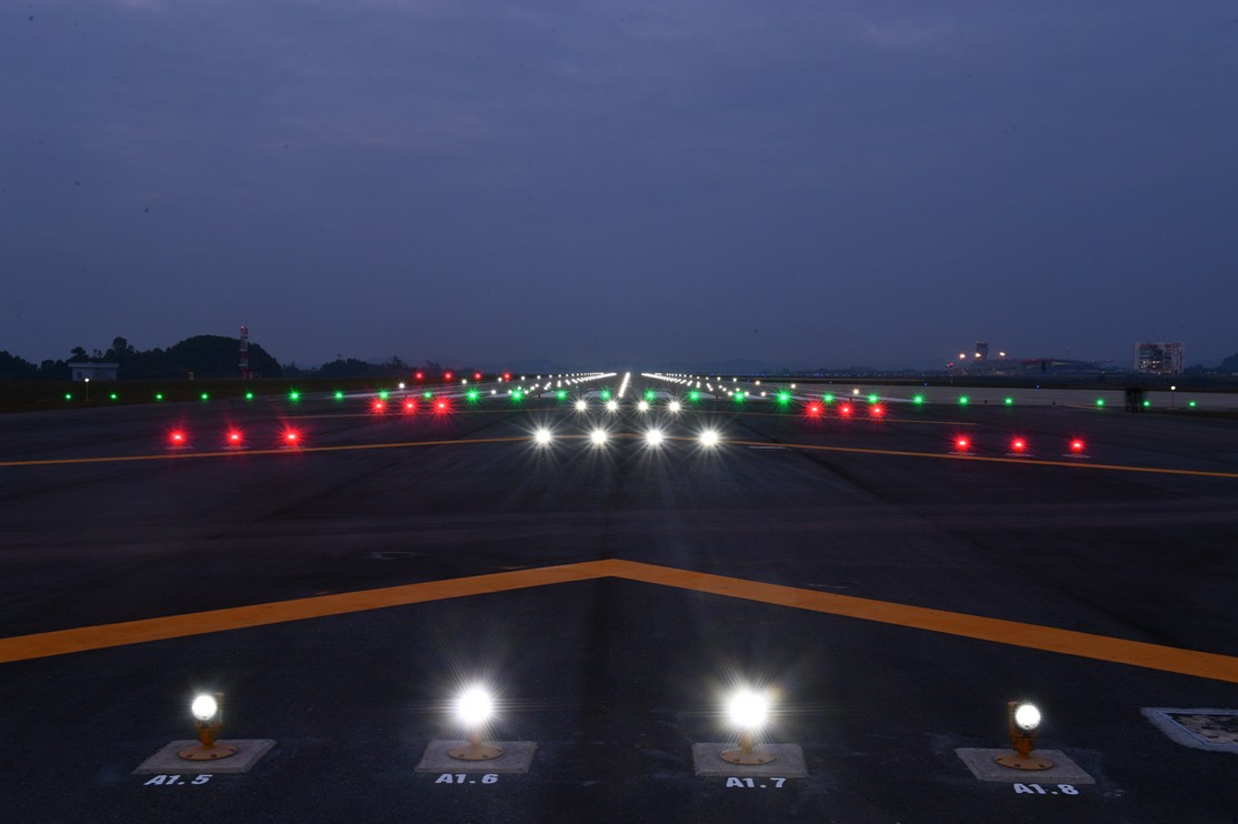 Soi nội thất sân bay Vân Đồn 7.700 tỉ đồng trước giờ đón khách TP HCM - Ảnh 23.