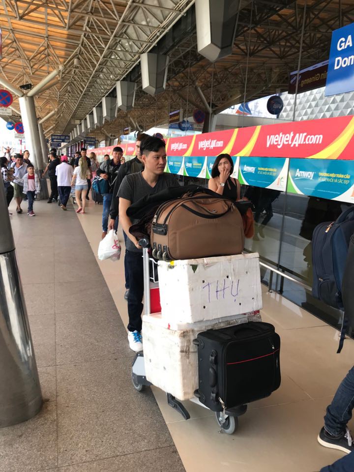30 tháng chạp: Bến xe vắng hoe, sân bay Tân Sơn Nhất vẫn đông nghẹt - Ảnh 14.