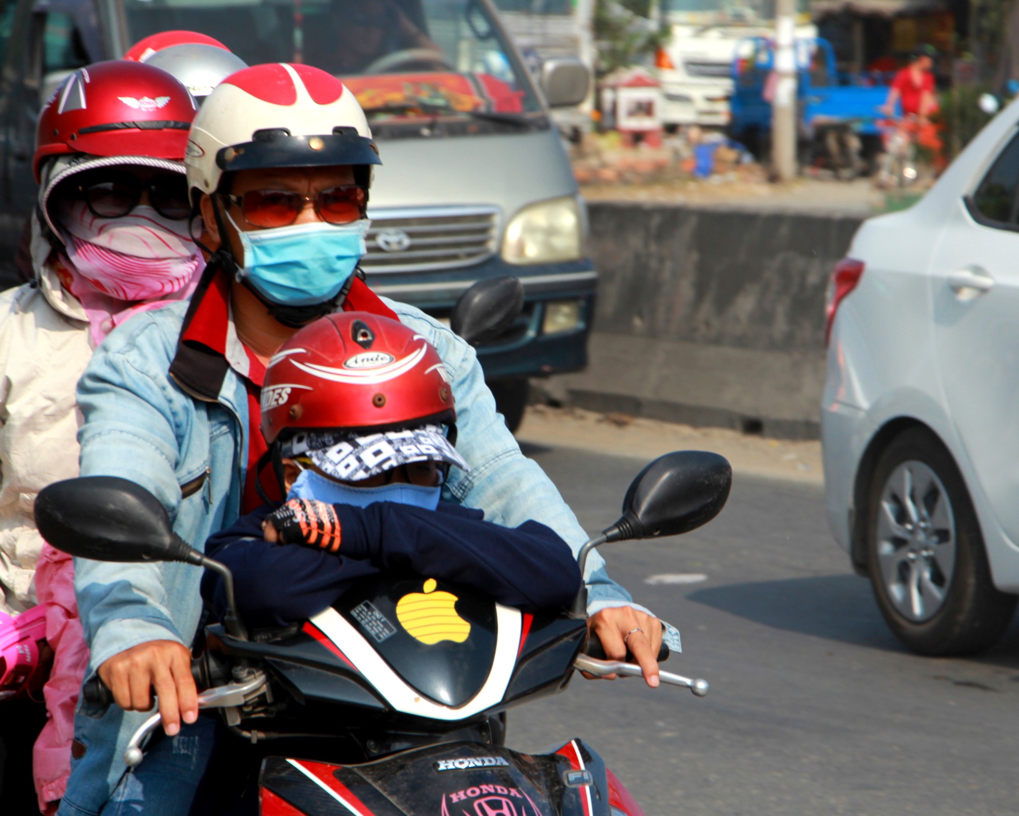 Ô tô đổ về miền Tây, Tiền Giang ùn tắc nhiều nơi - Ảnh 5.