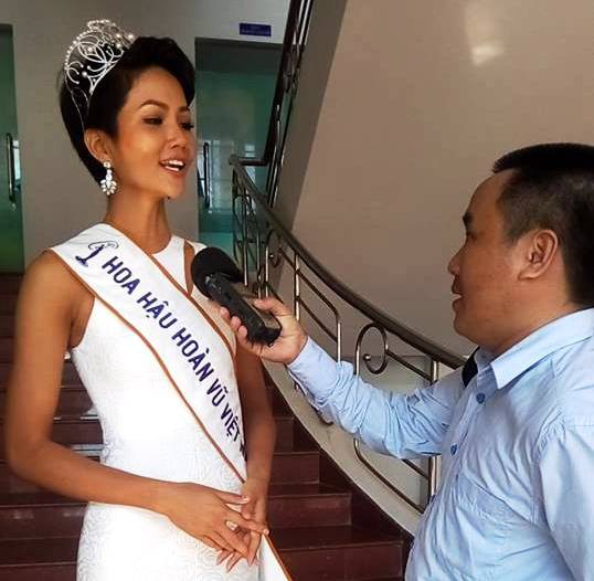 Hoa hậu Hoàn vũ Việt Nam H’Hen Niê: Việc đầu tiên là làm từ thiện - Ảnh 3.