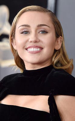 Miley Cyrus bị kiện đạo lời bài hát - Ảnh 1.