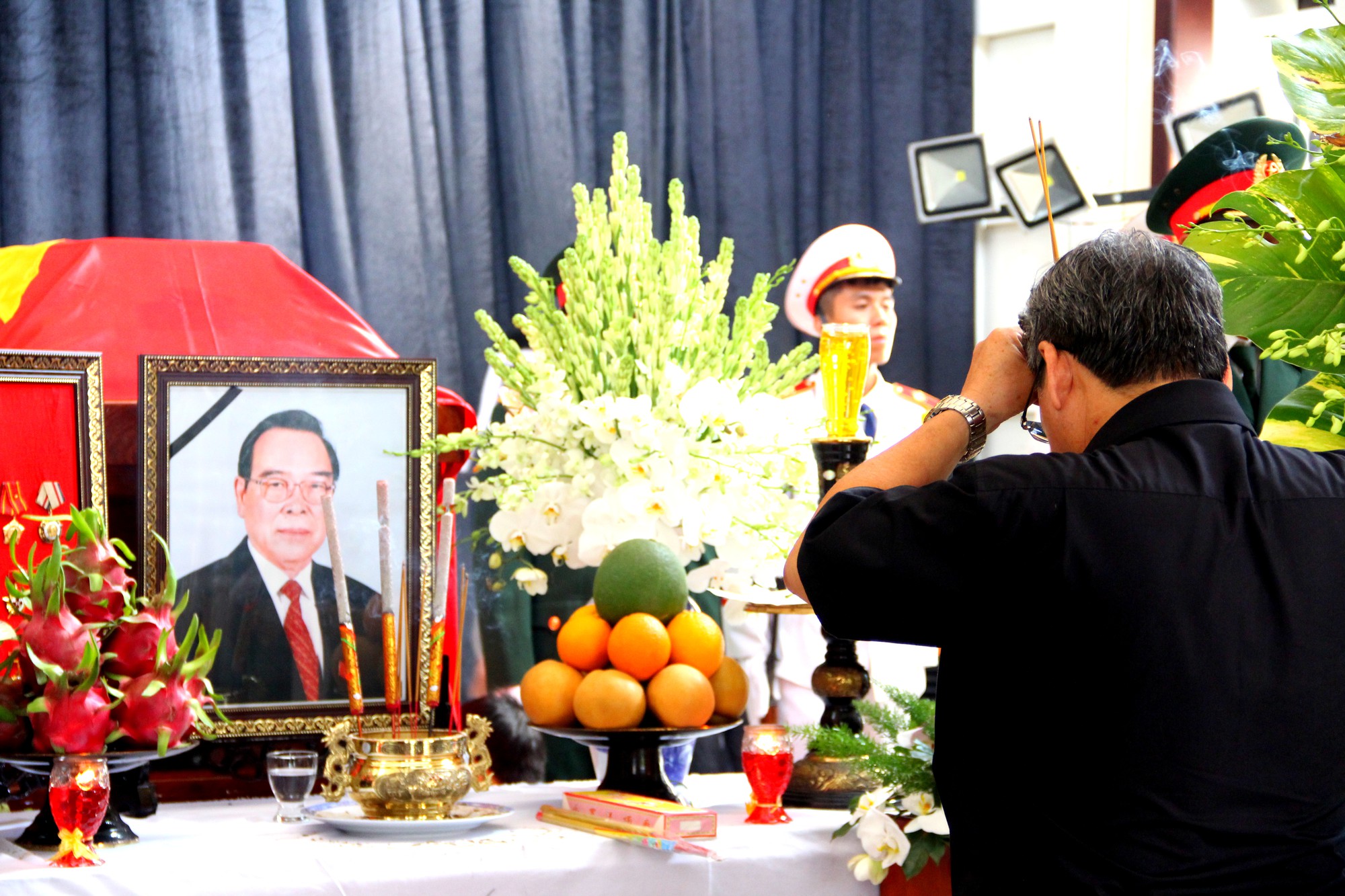 Nguyên Thủ tướng Nguyễn Tấn Dũng tham gia chuẩn bị lễ tang cố Thủ tướng Phan Văn Khải - Ảnh 3.