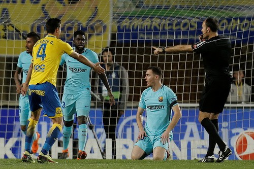 Mất điểm trước Las Palmas, Barcelona gây sốc La Liga - Ảnh 5.