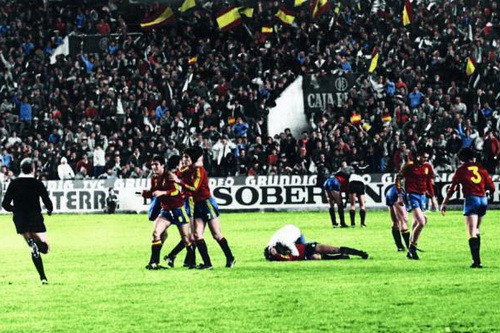 Tây Ban Nha bị tố đầu độc đối thủ ở vòng loại Euro 1984 - Ảnh 3.