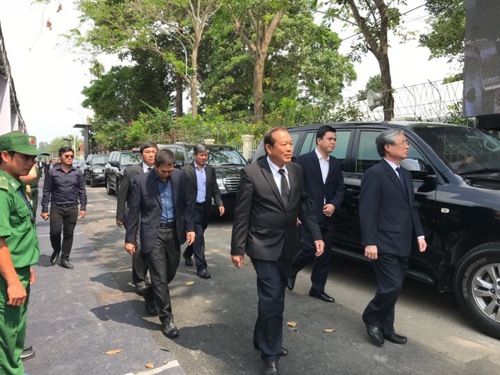 Linh cữu cố Thủ tướng Phan Văn Khải đã về đến quê nhà - Ảnh 4.