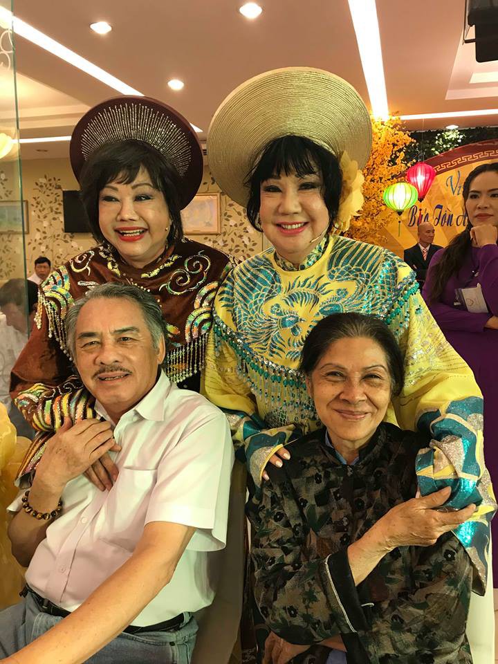 Nghệ sĩ thế hệ vàng ăn chay tưởng nhớ hai soạn giả Hà Triều, Hoa Phượng - Ảnh 4. Nghệ sĩ thế hệ vàng ăn chay tưởng nhớ hai soạn giả Hà Triều, Hoa Phượng - Ảnh 4.