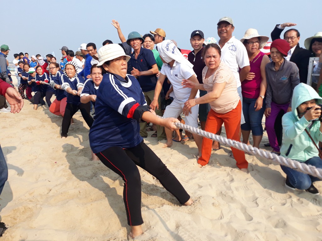 Độc đáo lễ hội cầu ngư đầu năm của ngư dân Đà Nẵng - Ảnh 10.
