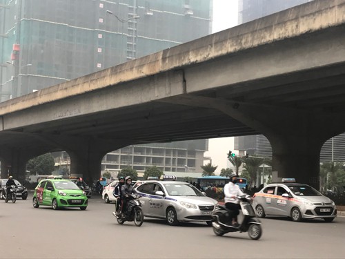 Nếu Uber, Grab không chấp hành nghiêm, mời ra khỏi Việt Nam! - Ảnh 1.