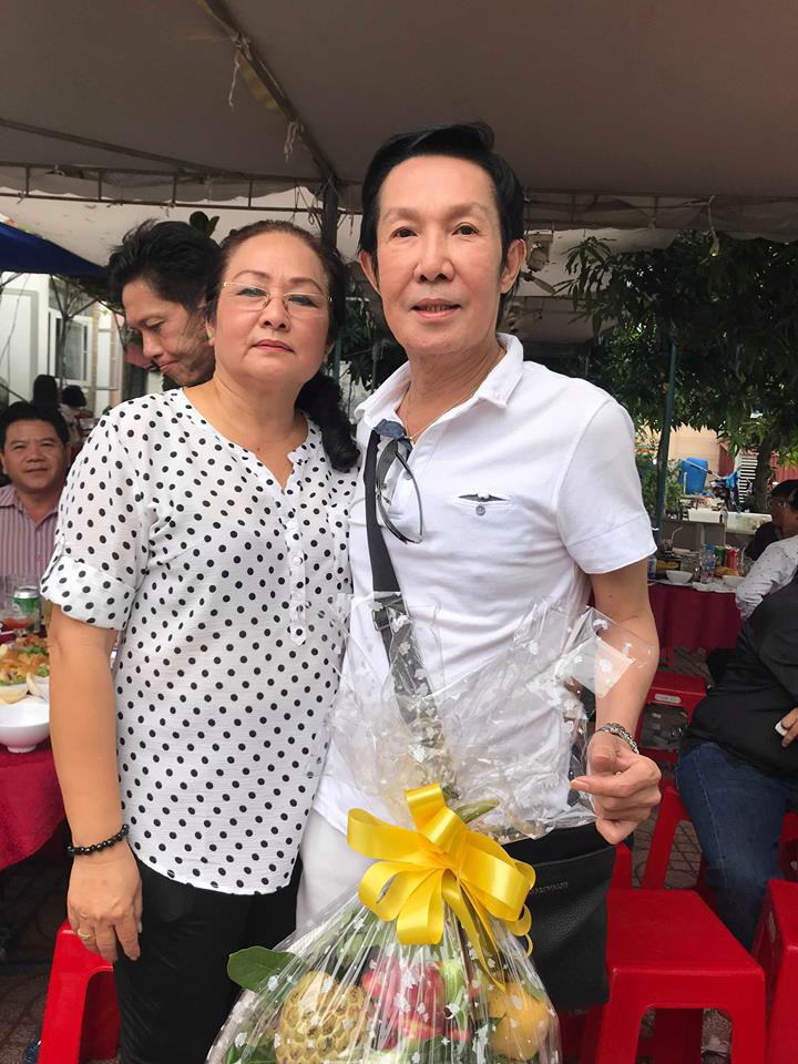 Minh Vương ca b&ecirc;n cầu dệt lụa tưởng nhớ Thanh Sang trong ng&agrave;y giỗ đầu - Ảnh 9.