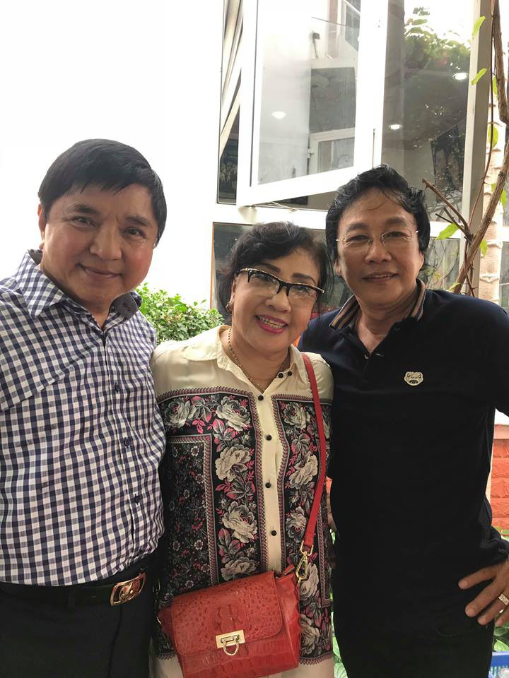 Minh Vương ca b&ecirc;n cầu dệt lụa tưởng nhớ Thanh Sang trong ng&agrave;y giỗ đầu - Ảnh 10.