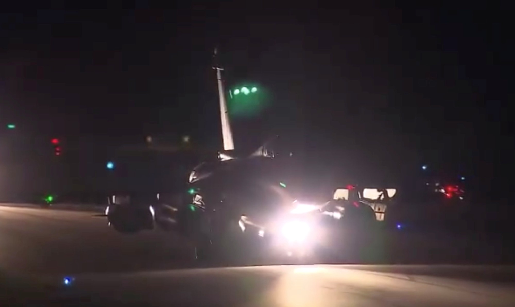 (Video) - Mỹ và đồng minh dội tên lửa vào Syria - Ảnh 13.