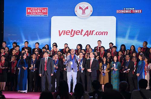 Vietjet được vinh danh Top 10 Doanh nghiệp Phát triển uy tín nhất Việt Nam - Ảnh 1.