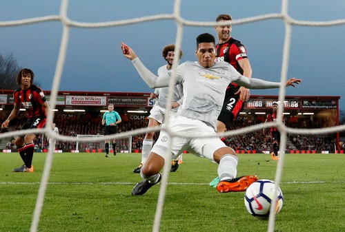 Paul Pogba tỏa sáng, Quỷ đỏ đại phá Bournemouth - Ảnh 2.