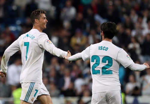 Cú đánh gót bạc tỉ, Ronaldo cứu giá Real Madrid sân nhà - Ảnh 7.