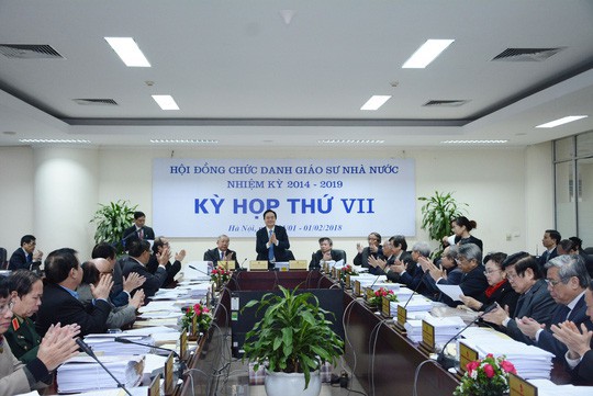 Bộ trưởng Nguyễn Thị Kim Tiến chưa được công nhận đạt chuẩn GS - Ảnh 2.