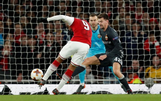 Arsenal đại náo Europa League, Atletico lập kỷ lục săn bàn - Ảnh 3.