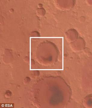 Cận cảnh miệng núi lửa rộng hơn 100 km trên Sao Hỏa  - Ảnh 3.