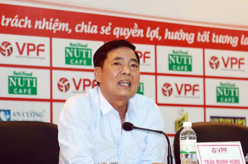 Nhiều người hâm mộ Hải Phòng muốn ông Trần Mạnh Hùng từ chức - Ảnh 1.