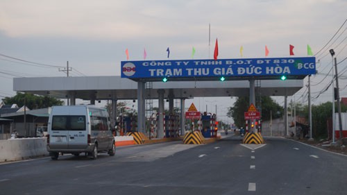 Thu phí thành thu giá: Bộ Giao thông Vận tải nên sửa sai - Ảnh 1.