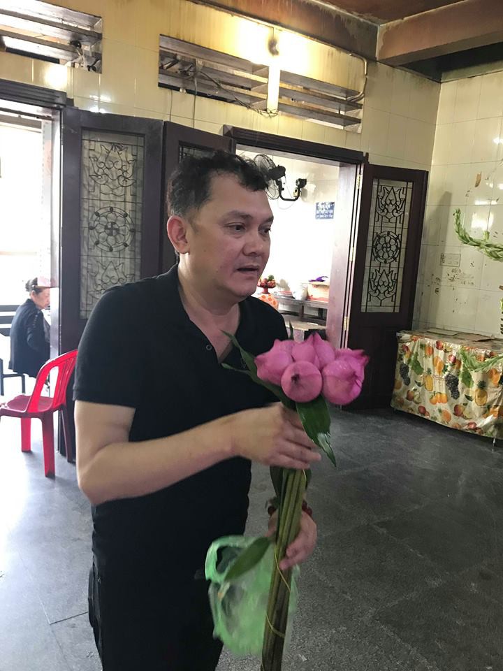 NSƯT Hữu Châu khóc thương nghệ sĩ Mai Lan - Ảnh 1. NSƯT Hữu Châu khóc thương nghệ sĩ Mai Lan - Ảnh 1.