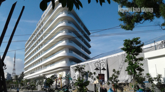 Khách sạn 5 sao cắt ngọn “nửa vời” ở Phú Quốc chính thức khai trương - Ảnh 10.