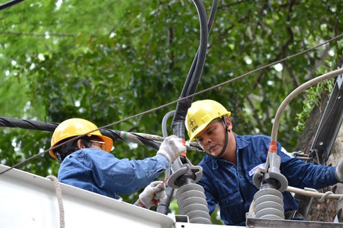 Giữ an toàn điện mùa mưa - Ảnh 2.