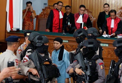 Indonesia kết án tử giáo sĩ cực đoan - Ảnh 1.