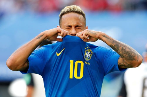 Neymar khóc: Chẳng ai dành sẵn quả ngọt cho ta hái - Ảnh 1.