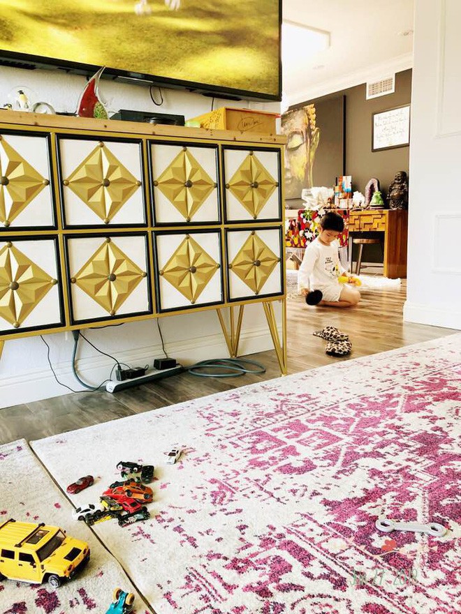 Ca sĩ Hồng Nhung khoe biệt thự triệu đô cùng sân vườn xanh mát ở Mỹ - Ảnh 8. Ca sĩ Hồng Nhung khoe biệt thự triệu đô cùng sân vườn xanh mát ở Mỹ - Ảnh 8.