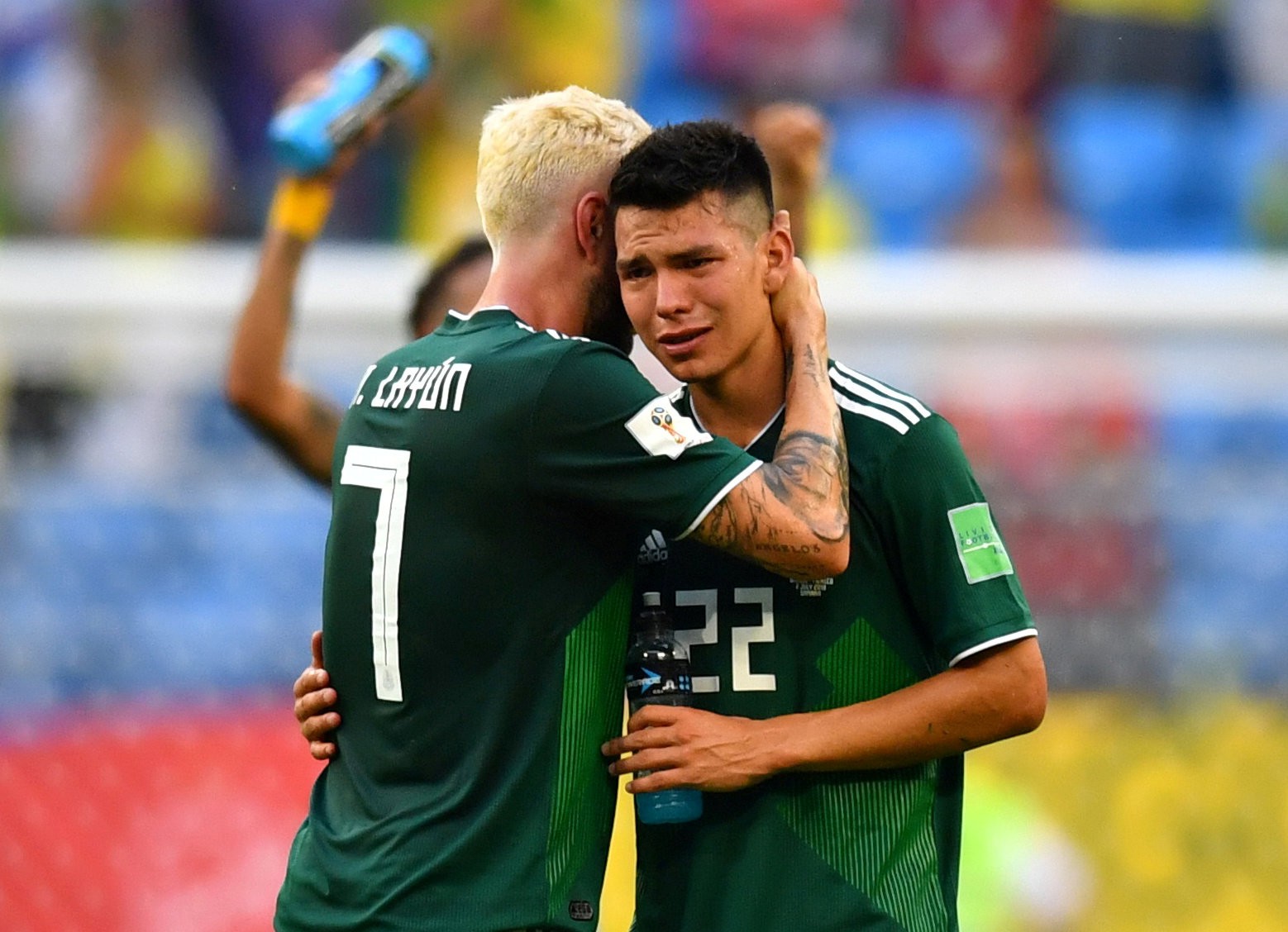 Brazil - Mexico 2-0: CĐV 2 đội đều khóc - Ảnh 2.