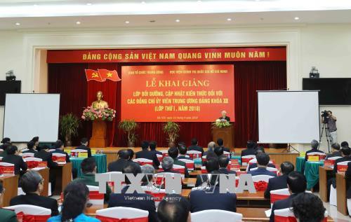 Tổng Bí thư phát biểu chỉ đạo lớp cập nhật kiến thức cho ủy viên Trung ương Đảng - Ảnh 2.
