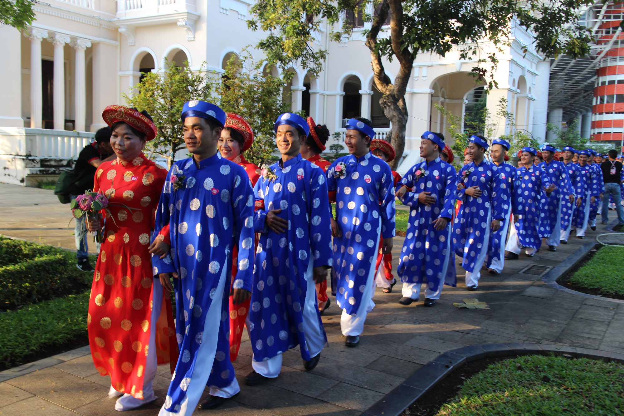 100 đôi công nhân nên duyên trong Ngày Quốc khánh - Ảnh 3.