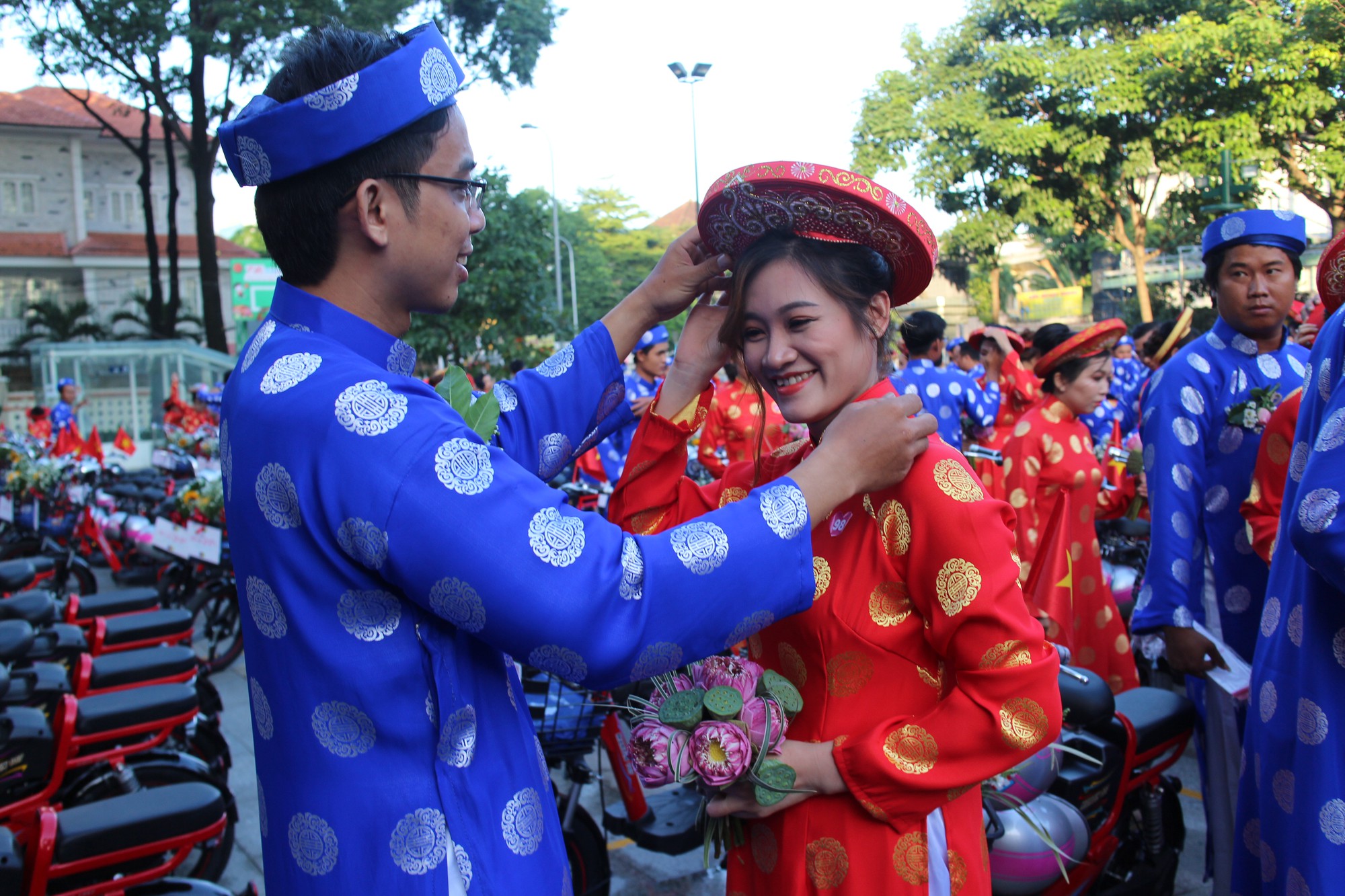 100 đôi công nhân nên duyên trong Ngày Quốc khánh - Ảnh 8.