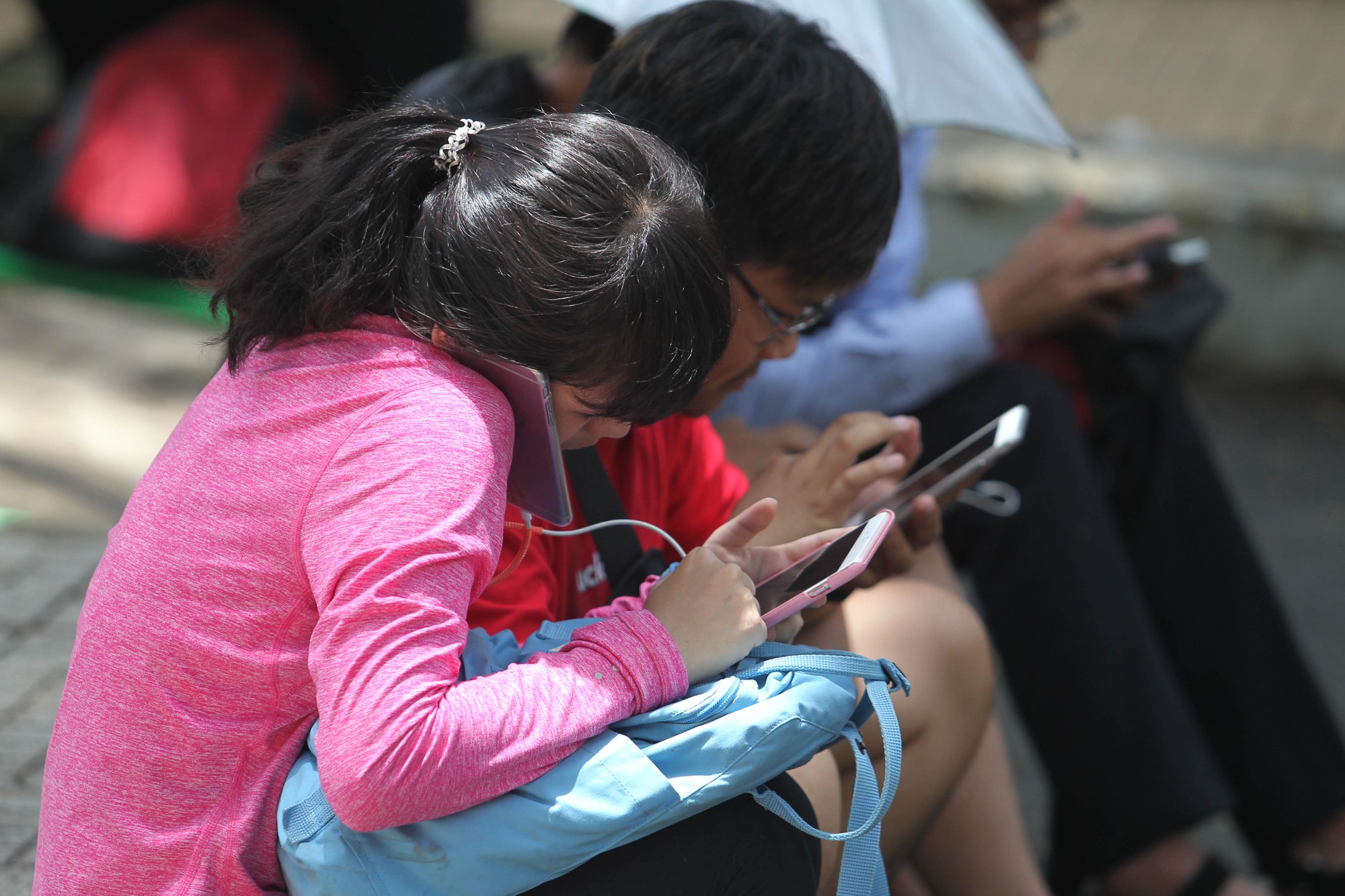 VinaPhone hoàn tất chuyển đổi SIM 11 số về 10 số - Ảnh 1. VinaPhone hoàn tất chuyển đổi SIM 11 số về 10 số - Ảnh 1.