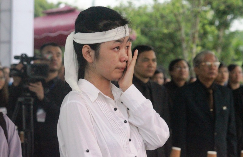 Người dân quê nhà rơi lệ xem Lễ truy điệu Chủ tịch nước Trần Đại Quang - Ảnh 20.