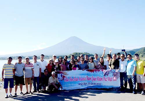 Kỷ niệm 35 năm thành lập Tổng Công ty Khánh Việt: Người lao động là tài sản quý giá - Ảnh 1.