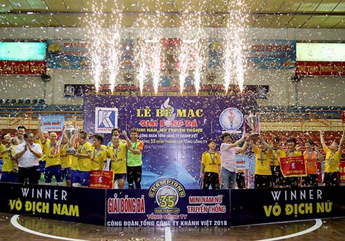 Kỷ niệm 35 năm thành lập Tổng Công ty Khánh Việt: Người lao động là tài sản quý giá - Ảnh 3.