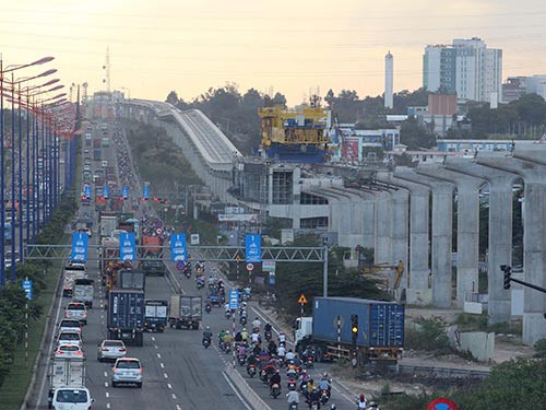 TP HCM báo cáo Chính phủ nguyên nhân 2 tuyến metro bị đội vốn - Ảnh 1.