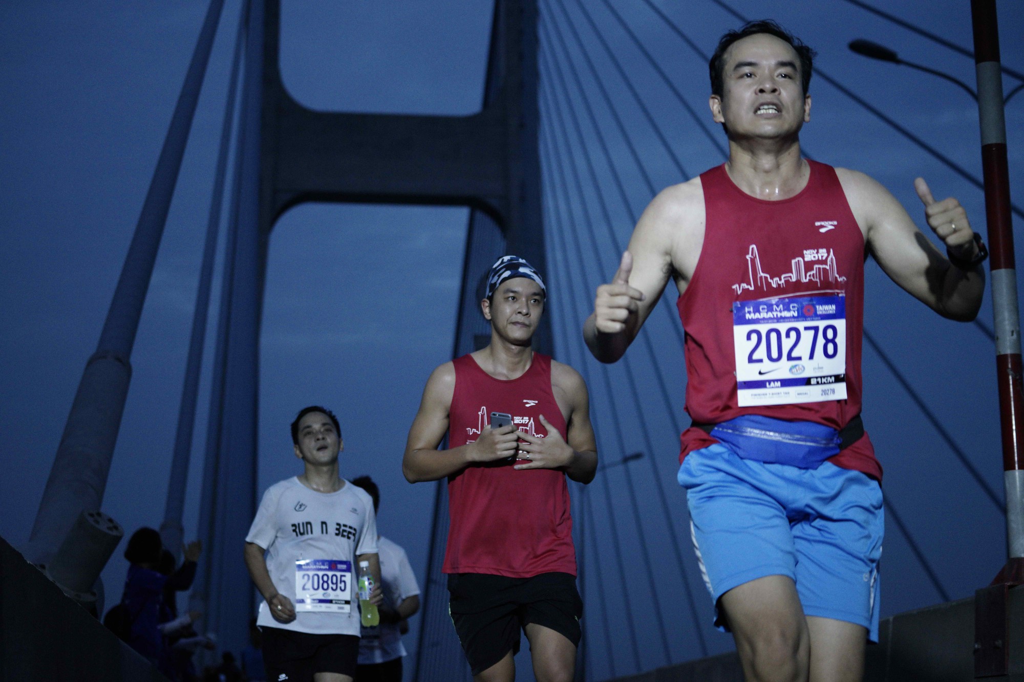 Choáng ngợp với 8.000 VĐV ở Giải Marathon TP HCM 2018 - Ảnh 9.