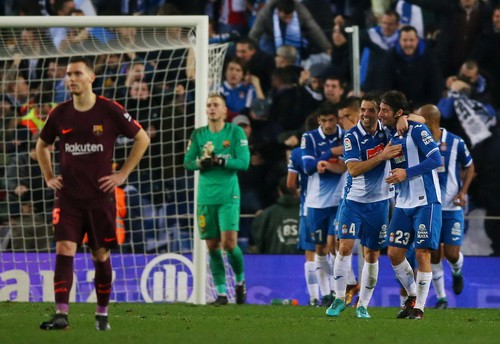 Messi hỏng phạt đền, Barcelona thua sốc Espanyol - Ảnh 7.